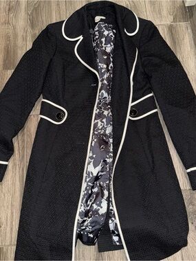 Ann Taylor Loft women’s black with white coat size 2